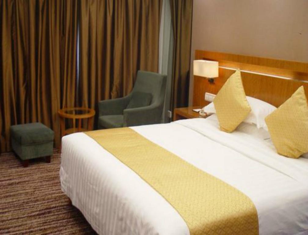 Qingdao Kuaitong International Hotel Екстер'єр фото