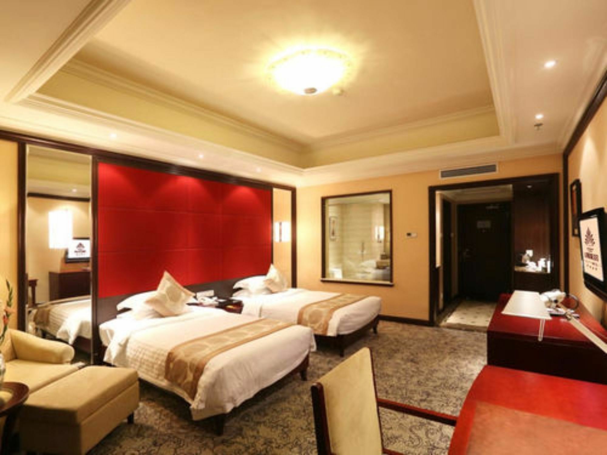 Qingdao Kuaitong International Hotel Екстер'єр фото